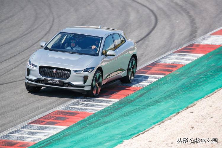 电动捷豹I-PACE即将交付，这可能是极客公园送出的最贵极客专享价