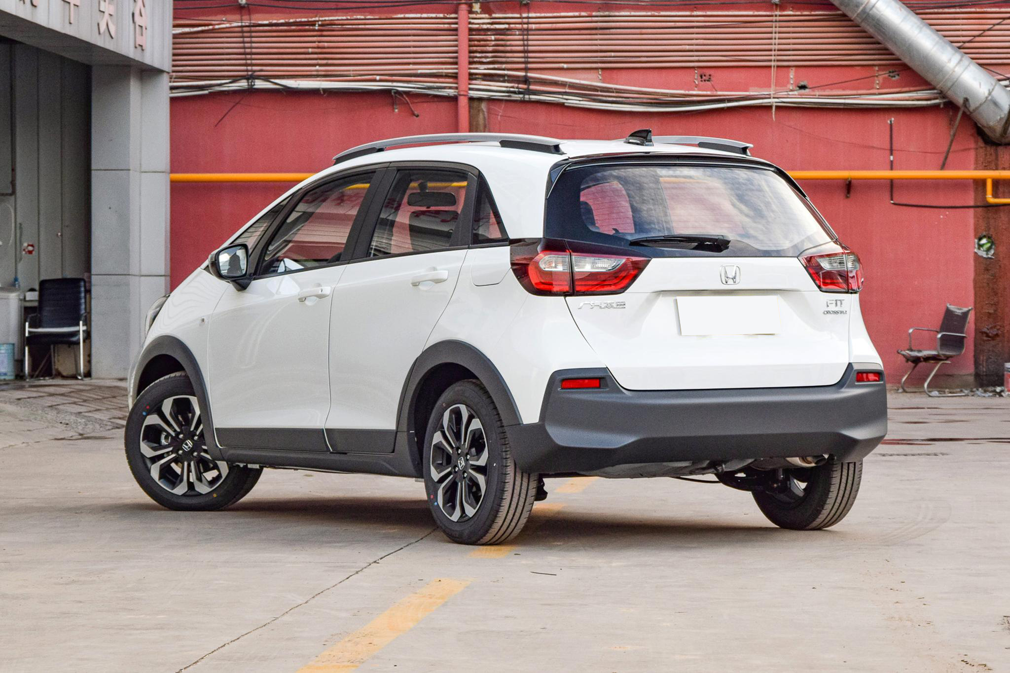 这二款日系耐用低价代步车，空间大油耗低，停车也方便养车也低廉