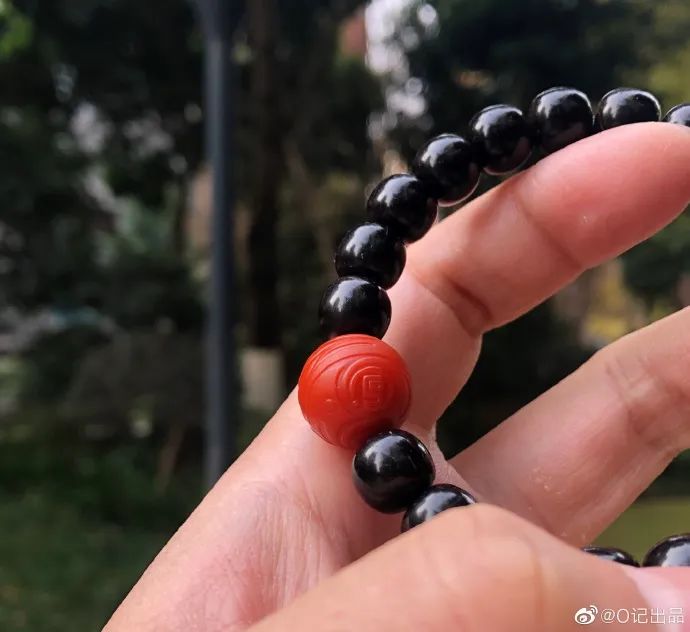 什么手串对自己的运气比较好,2024本命年带什么手串