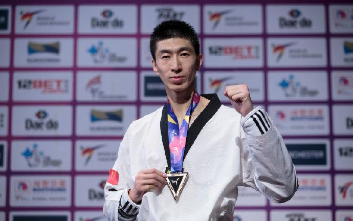 中国奥运冠军马龙,2020奥运会旗手马龙