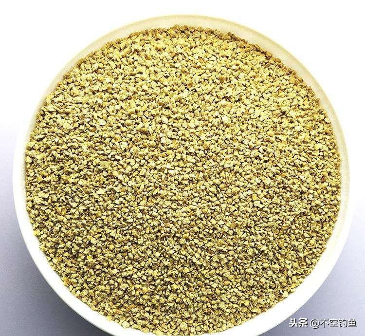 抛竿爆炸钩鲢鳙商品饵料配方,抛竿钓鱼怎样选择鱼钩饵料