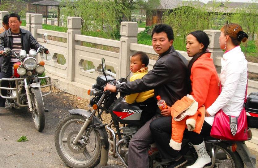 收购旧摩托车有什么用途,旧摩托车回收多少钱一辆最新报价