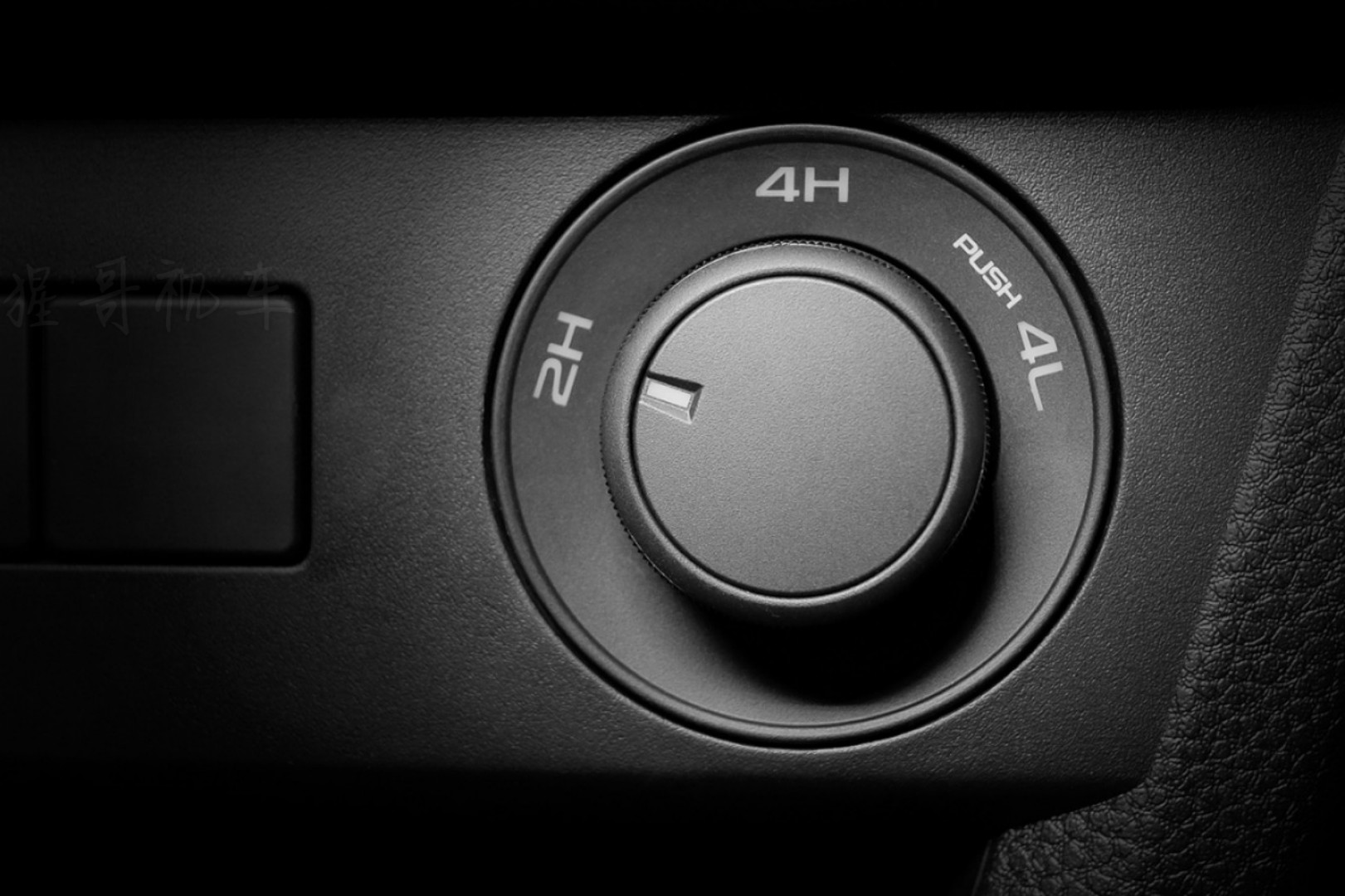 牧游侠2022款柴油版发动机升级,d-max和牧游侠三大件一样吗