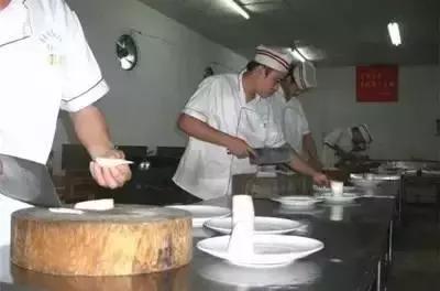 酒店厨师做菜的方法和技巧,酒店大厨手把手教学视频