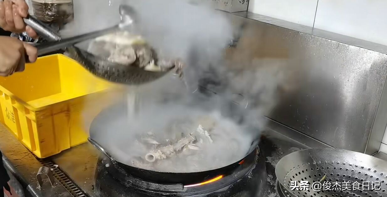 正宗牛杂绝密配方大全,大厨教我做牛杂的视频