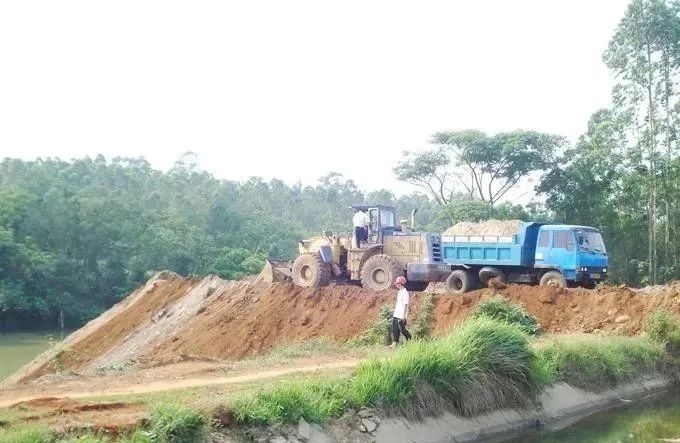 农村自建房地基怎么样最合适,农村自建房地基怎么做才不潮湿