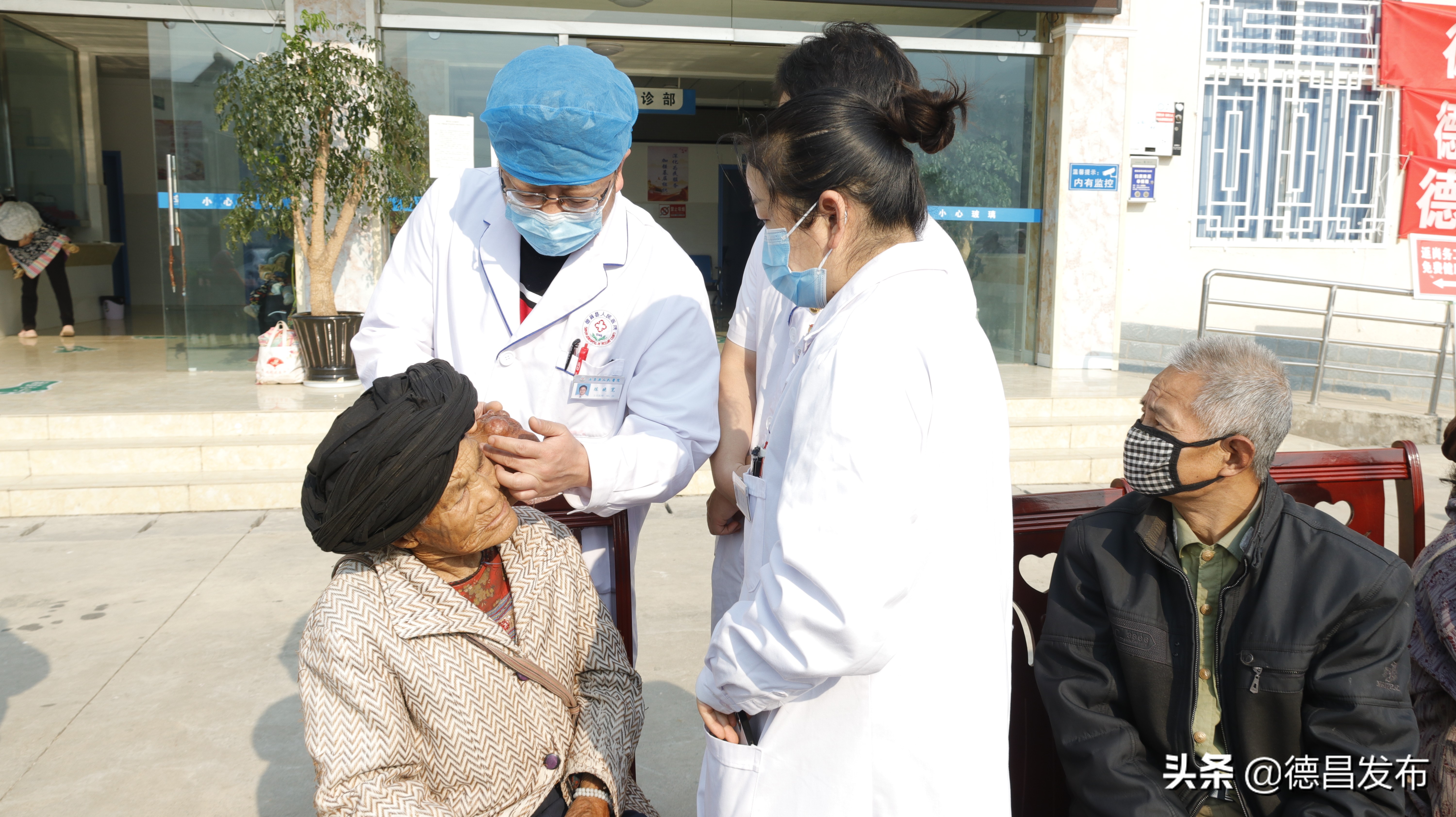 免费义诊活动暖人心,义诊活动温暖老人
