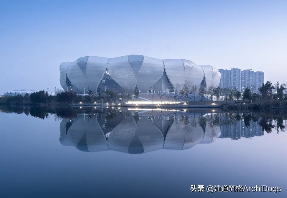 广州恒大莲花足球场,恒大莲花足球场