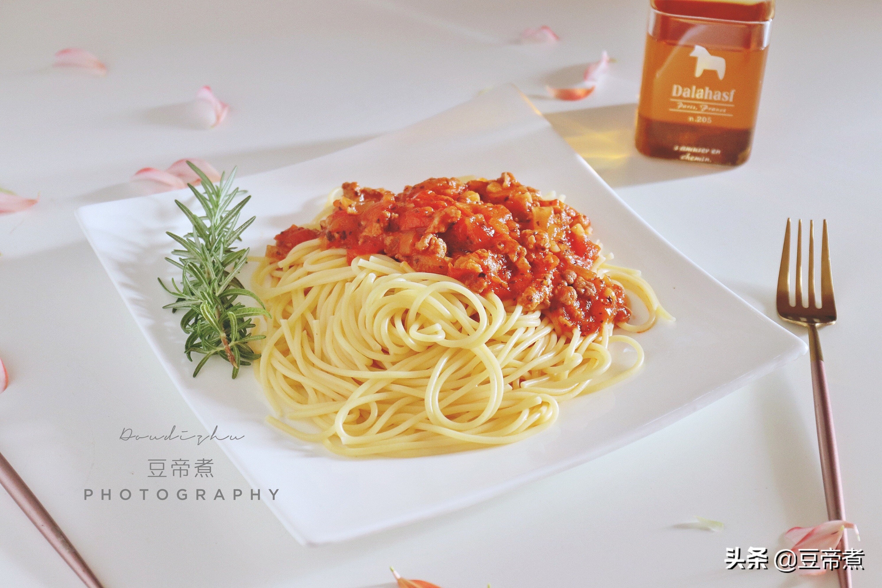 此面为什么叫意大利面？面团筋道很有口感，再搭配特制酱料太完美