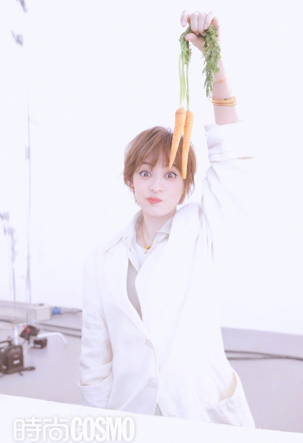 孙俪最新写真集图片,孙俪年轻时短发惊艳写真照