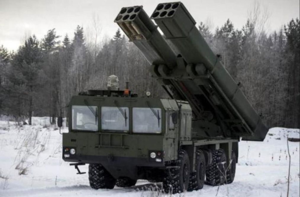 俄罗斯旋风远程火箭弹,俄罗斯远程火箭炮爆炸威力视频