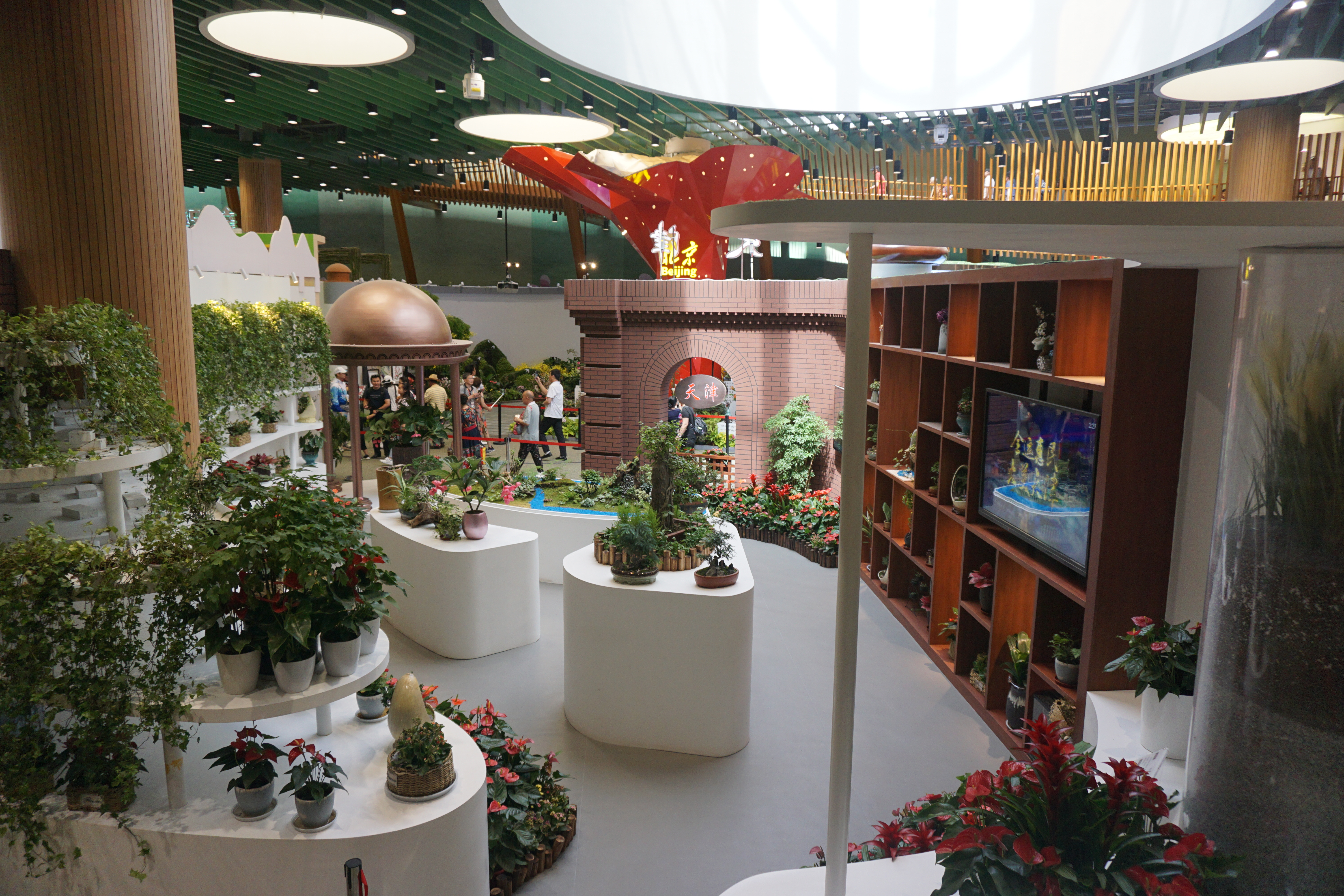 长城脚下的村庄的图片,长城脚下的美景