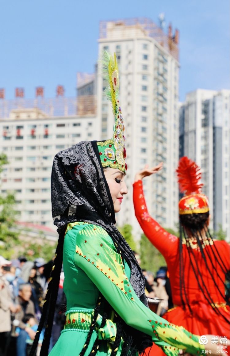 洛阳牡丹广场新疆舞视频,洛阳牡丹广场爵士舞