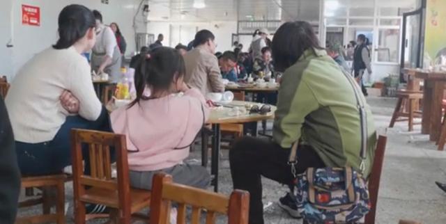 河南乡镇最霸气驴肉,山西最霸气驴肉馆一头驴煮一锅