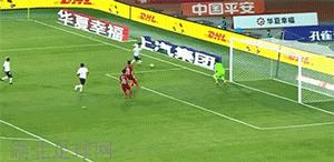 中超武汉卓尔对绿城保级战集锦,中超武汉拿半程冠军