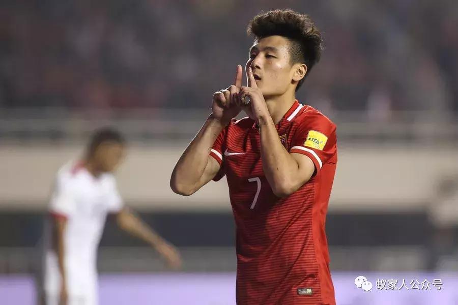 武磊国家队和韦世豪,武磊力压梅西入选本轮最佳阵容