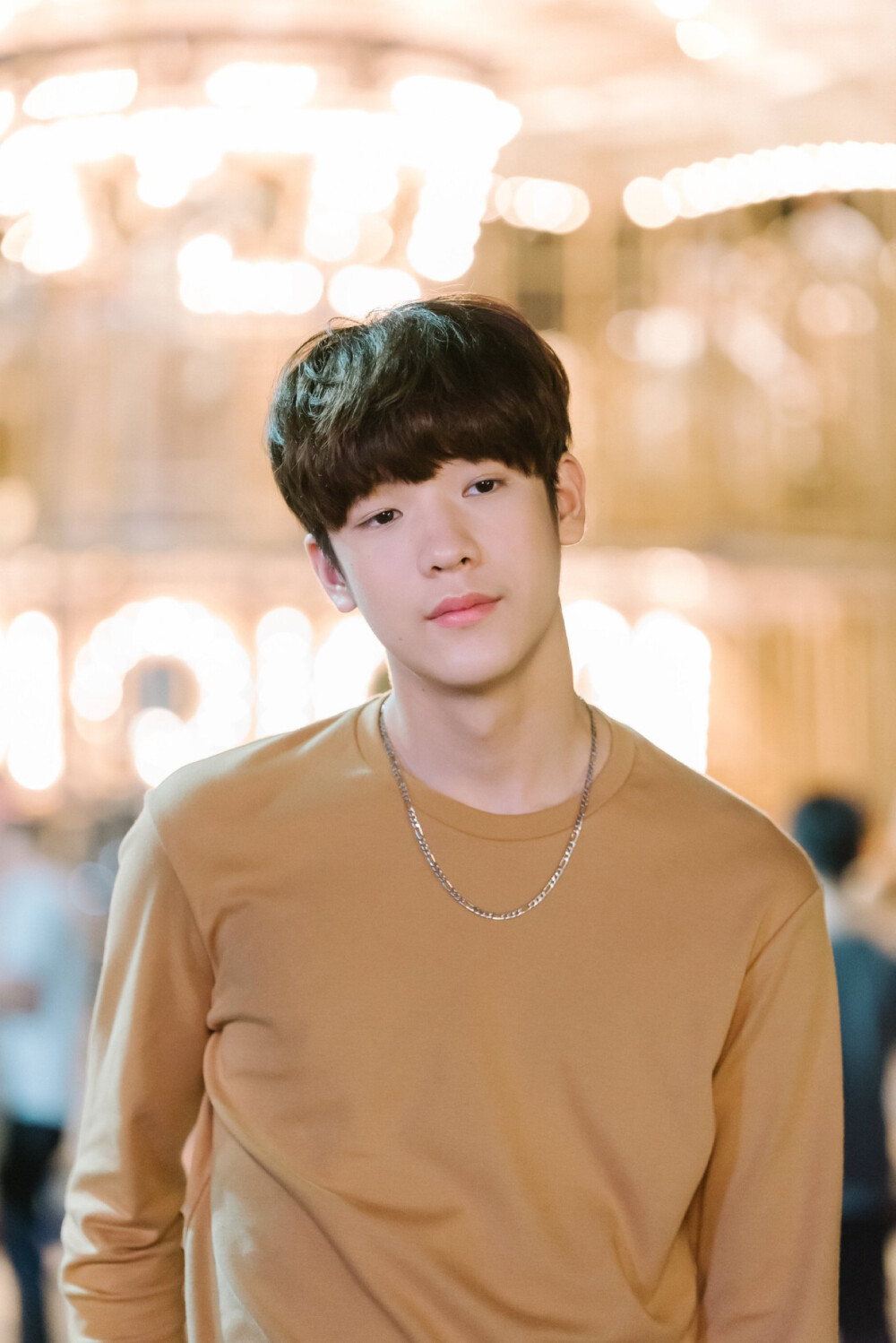 他泰韩系少年：关大爷洪34典型代表包包酷爱韩风穿搭