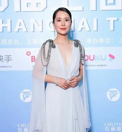 吴彦祖发际线前后对比,吴彦祖闫妮