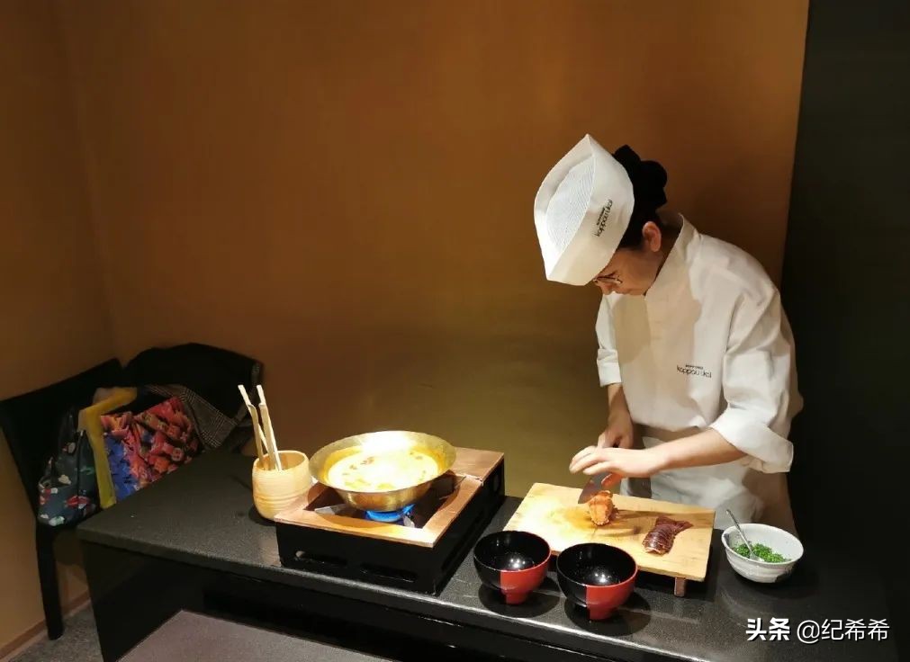 小巷子里藏着最好吃的美食,东京美食街游玩攻略