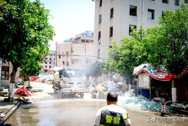 自私的姐姐总是想算计着老实的妹妹,看到有利可图又想回来争