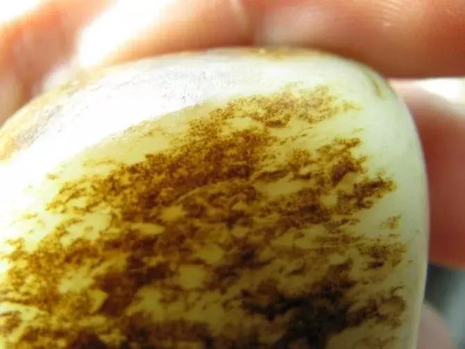 和田玉简单辨别真假方法,和田玉真假辨别最简单方法