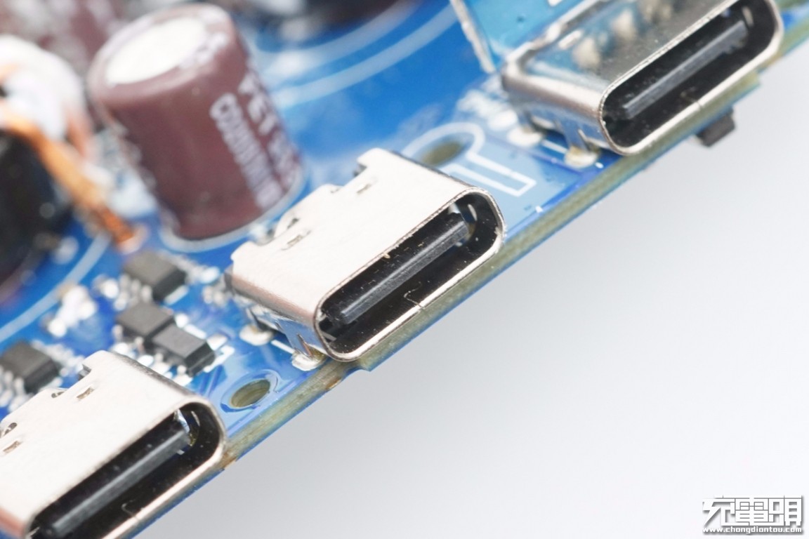 征拓20w快充拆解,征拓100w桌面充电器