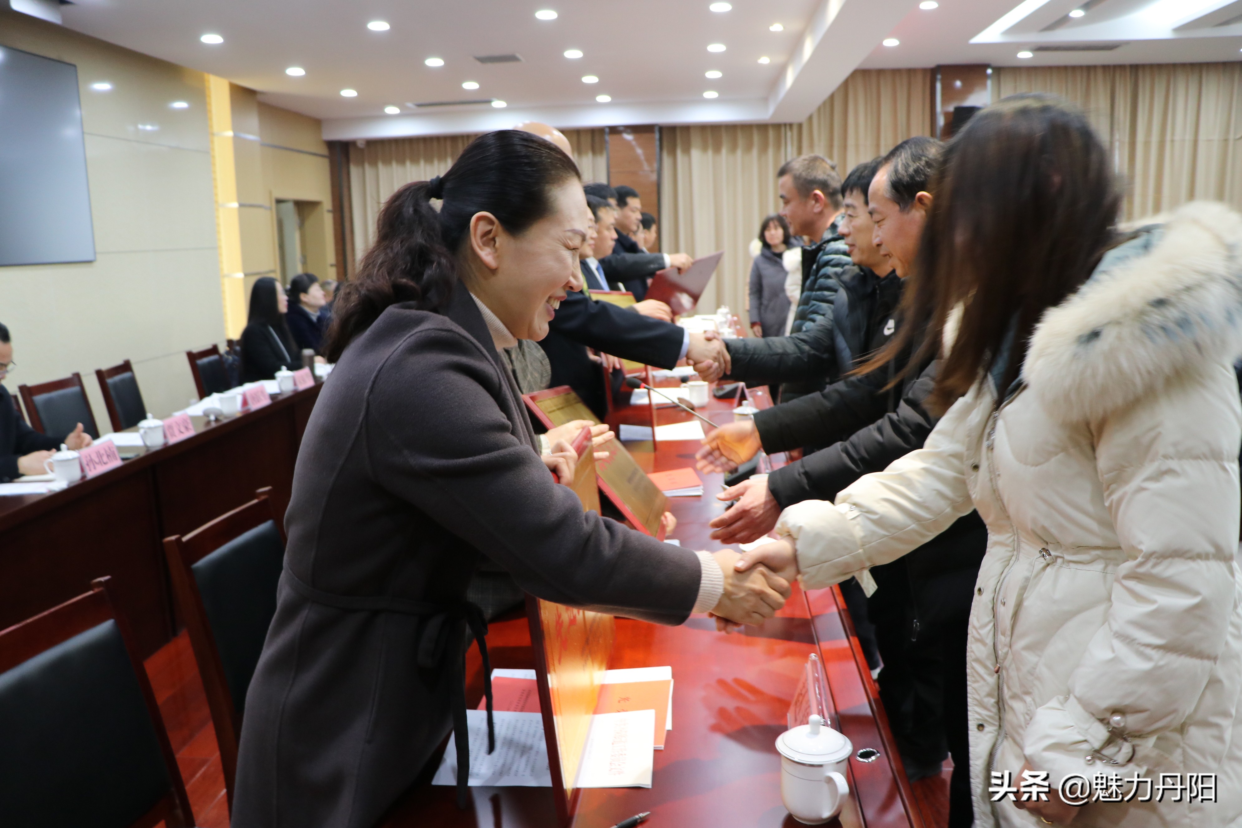 丹阳街道召开2019年总结表彰会暨2020年工作部署大会