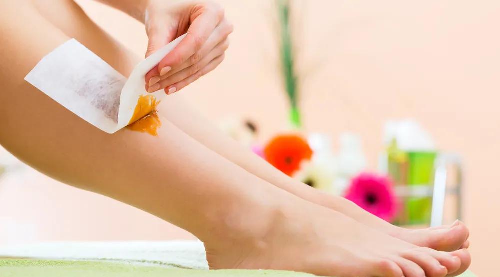 为什么夏天女生喜欢穿热裤,女生为什么大热天穿长袖