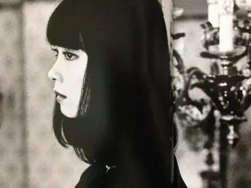 22岁出道28岁成YSL宠儿,意外逝世13年,她仍是资生堂的第一美人