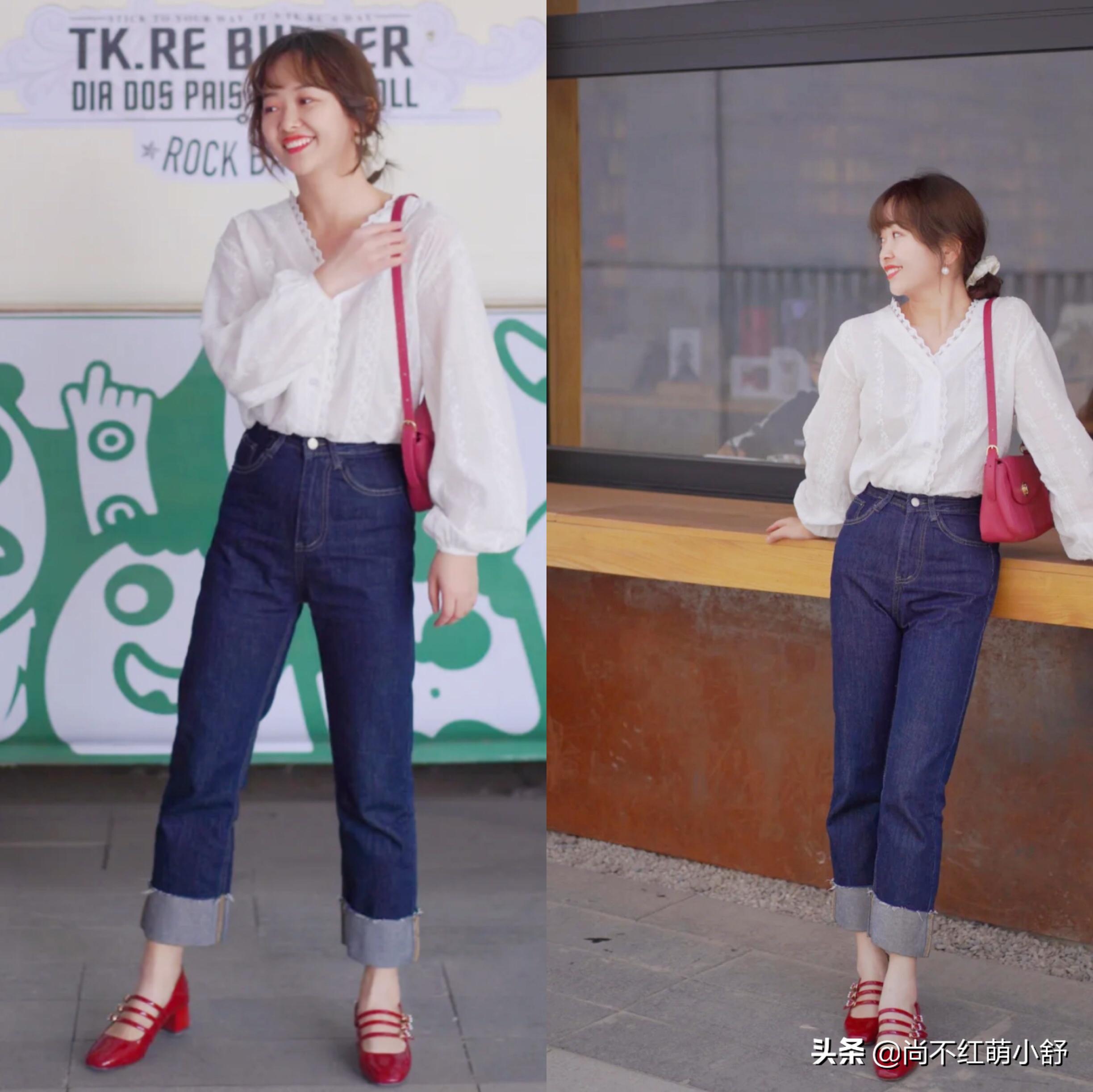 今年夏天流行什么颜色牛仔裤,蓝色微喇牛仔裤搭配鞋子