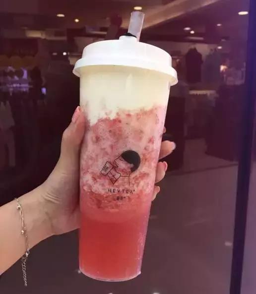 七天花2w，女友从韩国代购回半盒避孕套