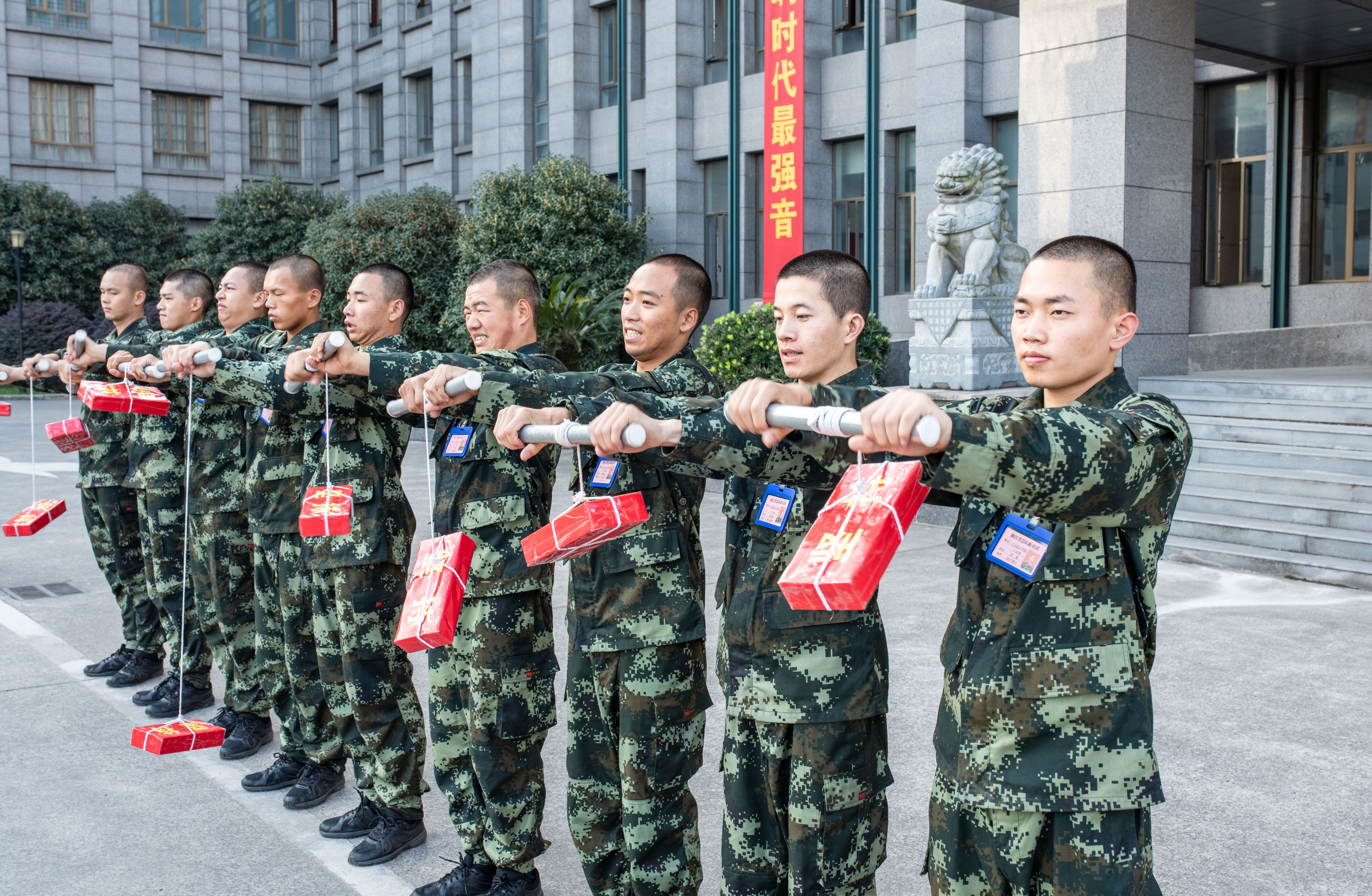 新兵营体能怎么训练,新兵体能是怎么训练的