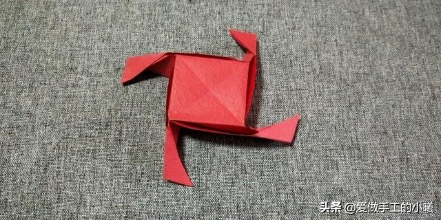 折一朵简单的玫瑰花送给妈妈,折玫瑰花简单又漂亮不用胶水