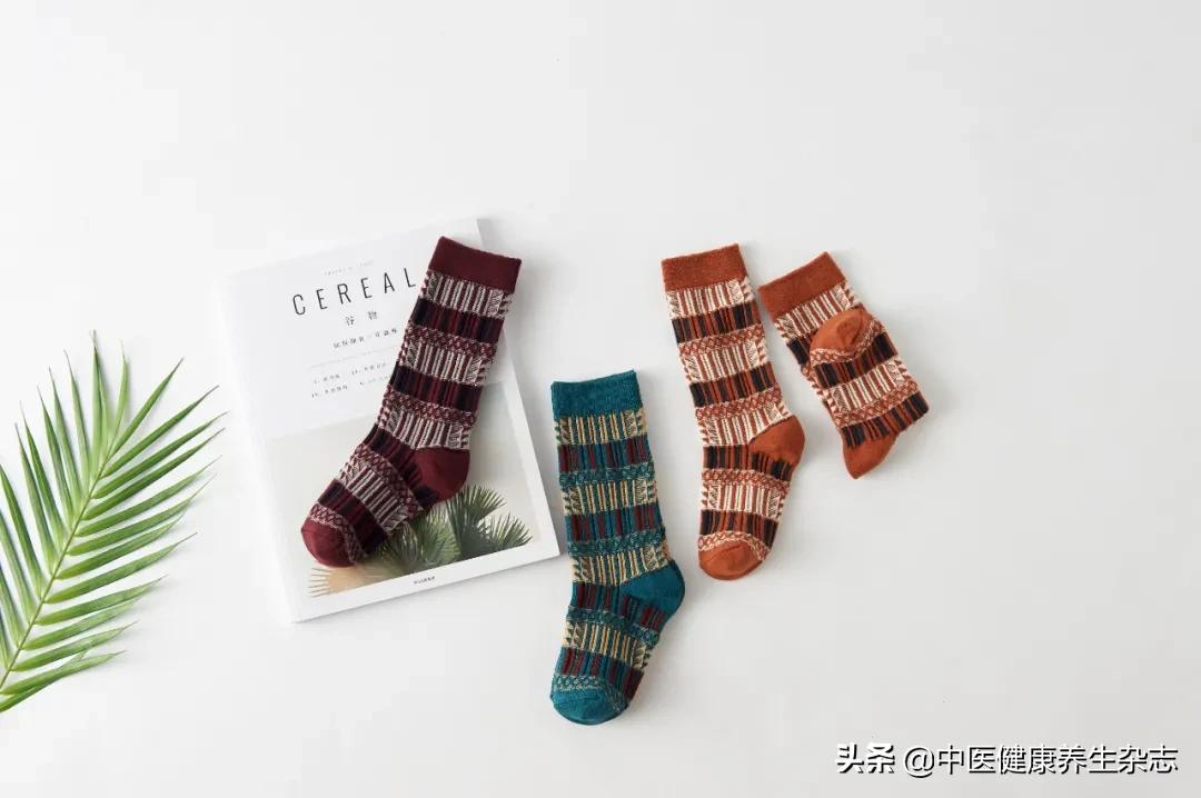 袜子没穿好的感觉,袜子穿了没洗放潮湿环境