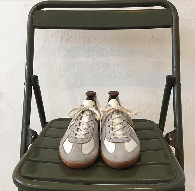 明星德训鞋搭配西装,明星穿的德训鞋