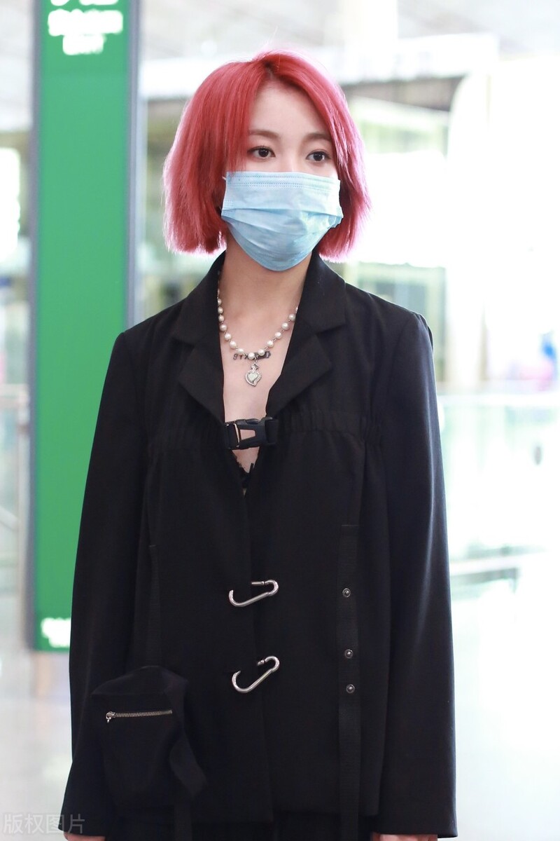 乃万写给男孩的话,乃万给心爱的男孩一些宽容