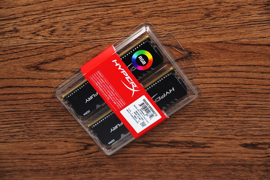 流光溢彩性能十足：HyperXDDR4RGB雷电流光系列骇客神条测评