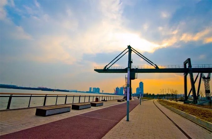 这一份公交交通指南，带你玩转上海各大景点