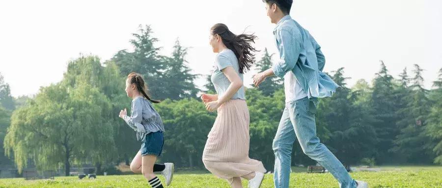 近视小孩配什么眼镜可以控制度数,控制近视度数最好方法