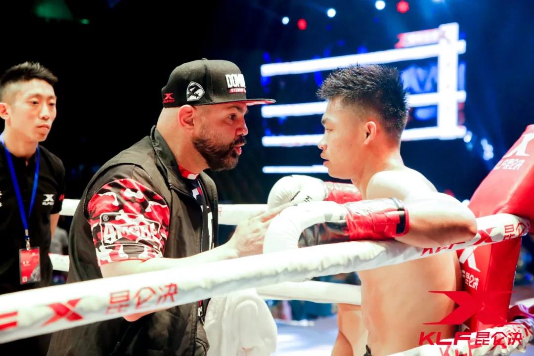 小黑林强邦的最新的比赛,疯狂的小黑林强邦完整版