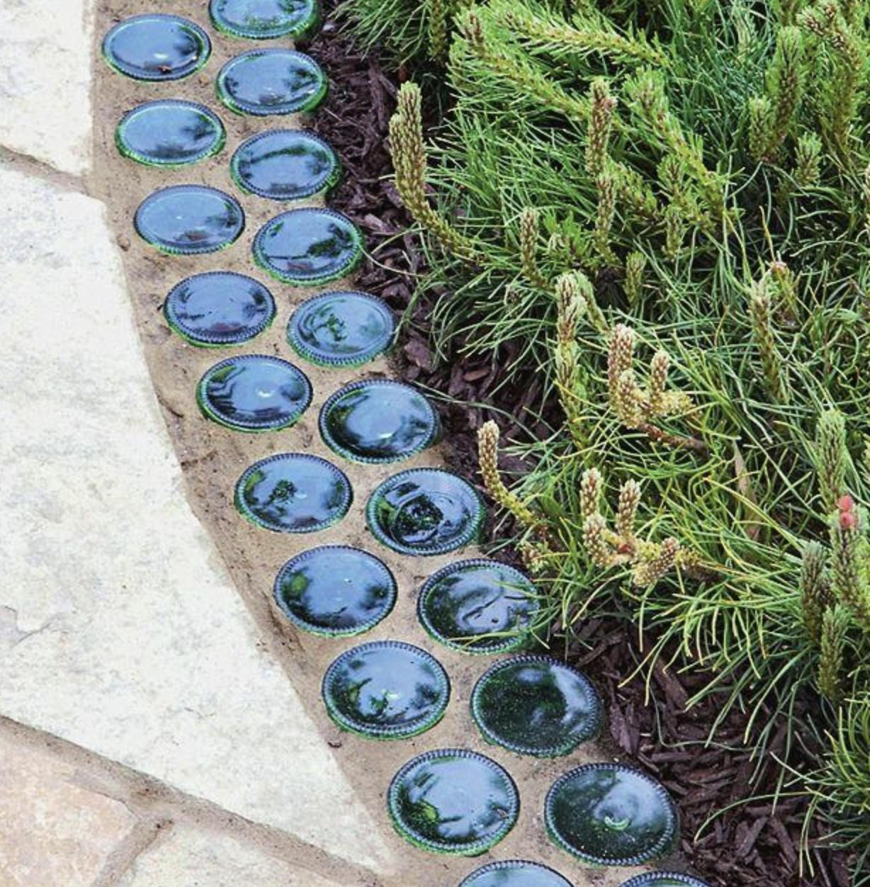 酒瓶装饰院子,空酒瓶如何用来摆设