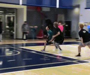 篮球进攻风骚技巧教学,篮球上篮技巧动作细节