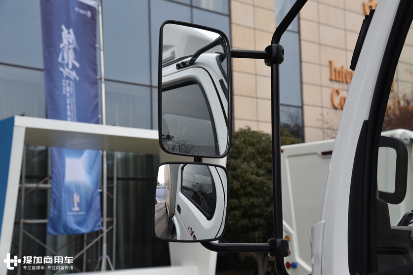 飞碟奥驰v3新车多少钱,奥驰v3飞碟150马力视频