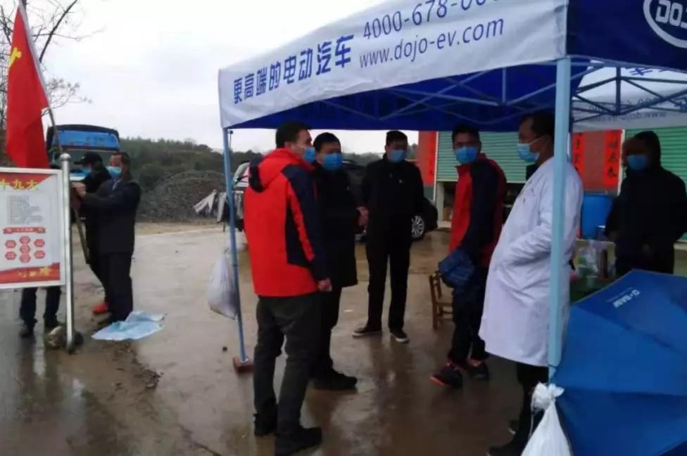 爸爸抱抱我原视频,爸爸抱抱我前奏