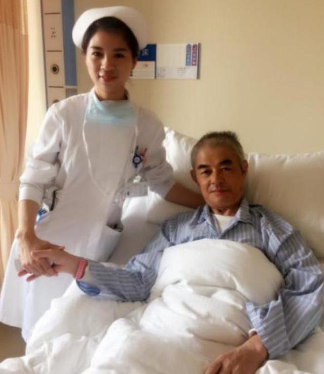 处理男病人隐私时，女护士会觉得尴尬吗？医护人员说出实情