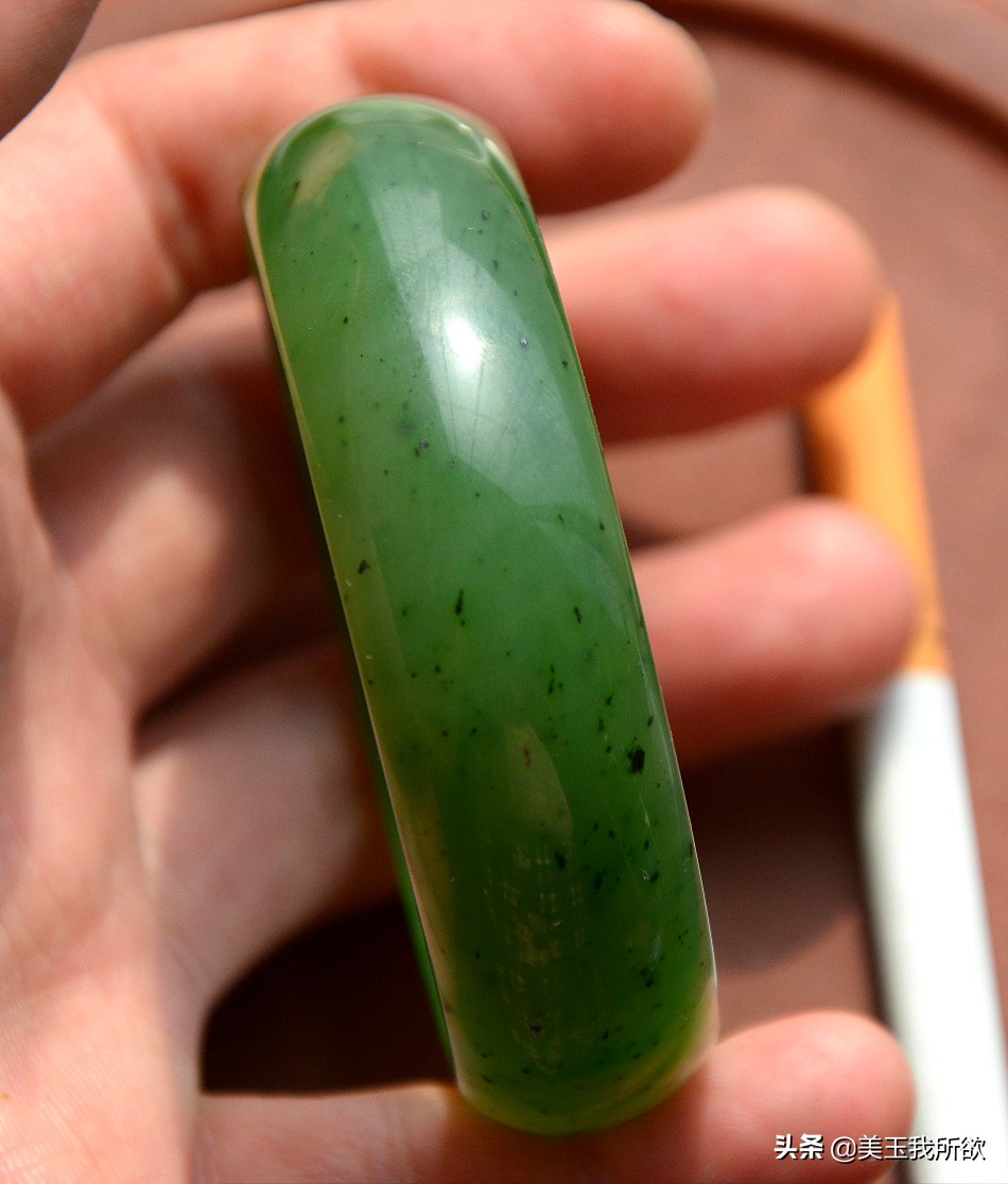 和田玉碧玉多色的手镯图片,和田玉手镯青玉图片