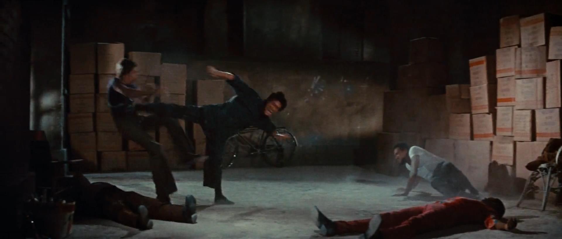 猛龙过江李小龙练直拳,截拳道李小龙猛龙过江