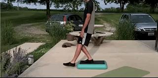 跑步伤不伤身体,中老年人不伤膝跑步的正确方法