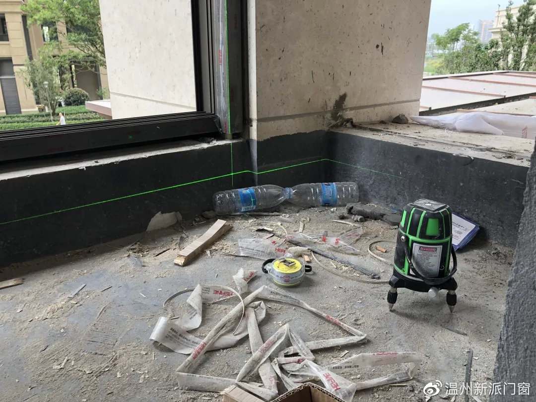 温州新派门窗|冬天到了，窗户总漏风冻得慌怎么办？