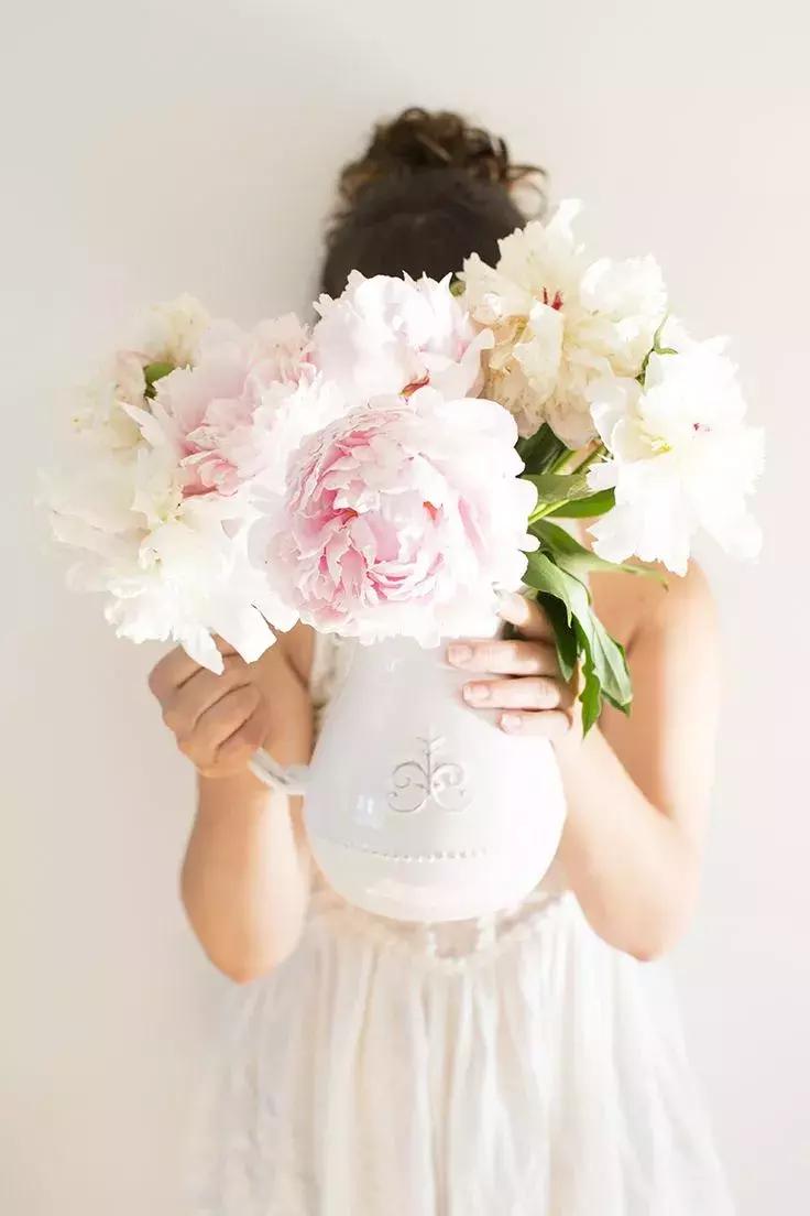 鲜花发蔫了怎么办,鲜花蔫了就要扔吗